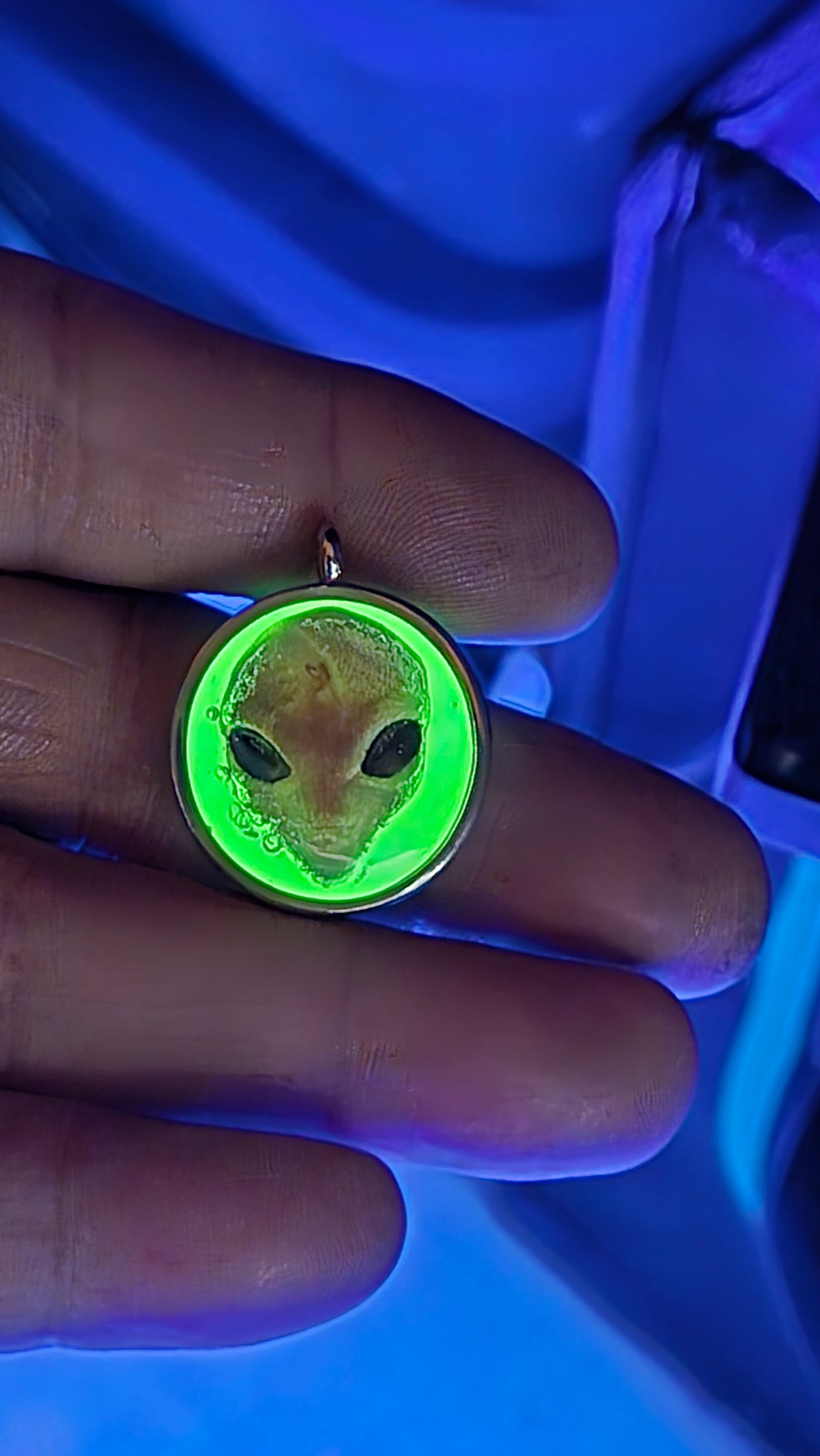 Preserved Alien head Pendant